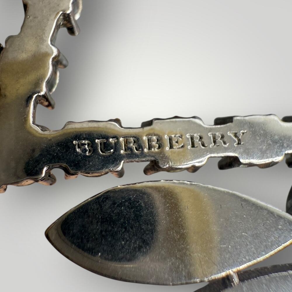 BURBERRY Asymmetrical Crystal Daisy Drop Clip-on Earrings MSRP $995 - Picture 10 of 15